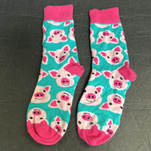 Load image into Gallery viewer, Girls Pig Preppy Socks
