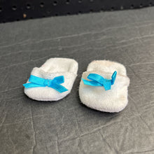 Load image into Gallery viewer, Slippers for 18&quot; Doll
