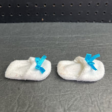 Load image into Gallery viewer, Slippers for 18&quot; Doll
