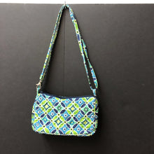 Load image into Gallery viewer, Flower Shoulder Bag
