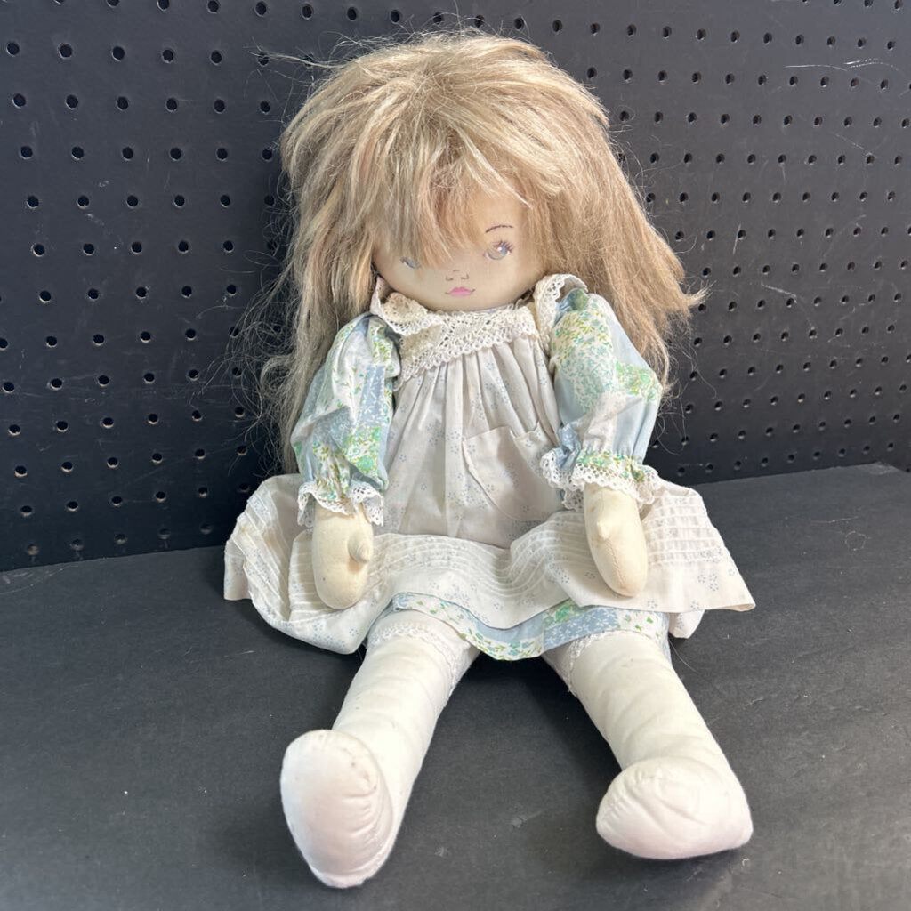 Alice Plush Doll 1984 Vintage Collectible (Dolls by Pauline