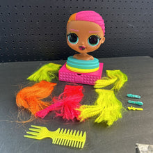 Load image into Gallery viewer, OMG Styling Head w/Accessories
