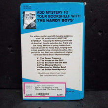 Load image into Gallery viewer, The Mystery of the Chinese Junk (The Hardy Boys) (Franklin W. Dixon) -series hardcover
