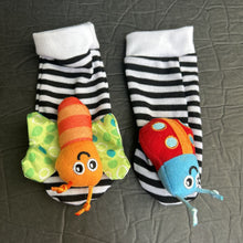Load image into Gallery viewer, Striped Rattle Socks

