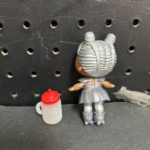 Load image into Gallery viewer, Under Wraps Capsule w/Doll &amp; Accesory
