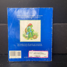 Load image into Gallery viewer, Franklin's Blanket (Paulette Bourgeois &amp; Brenda Clark) -character paperback
