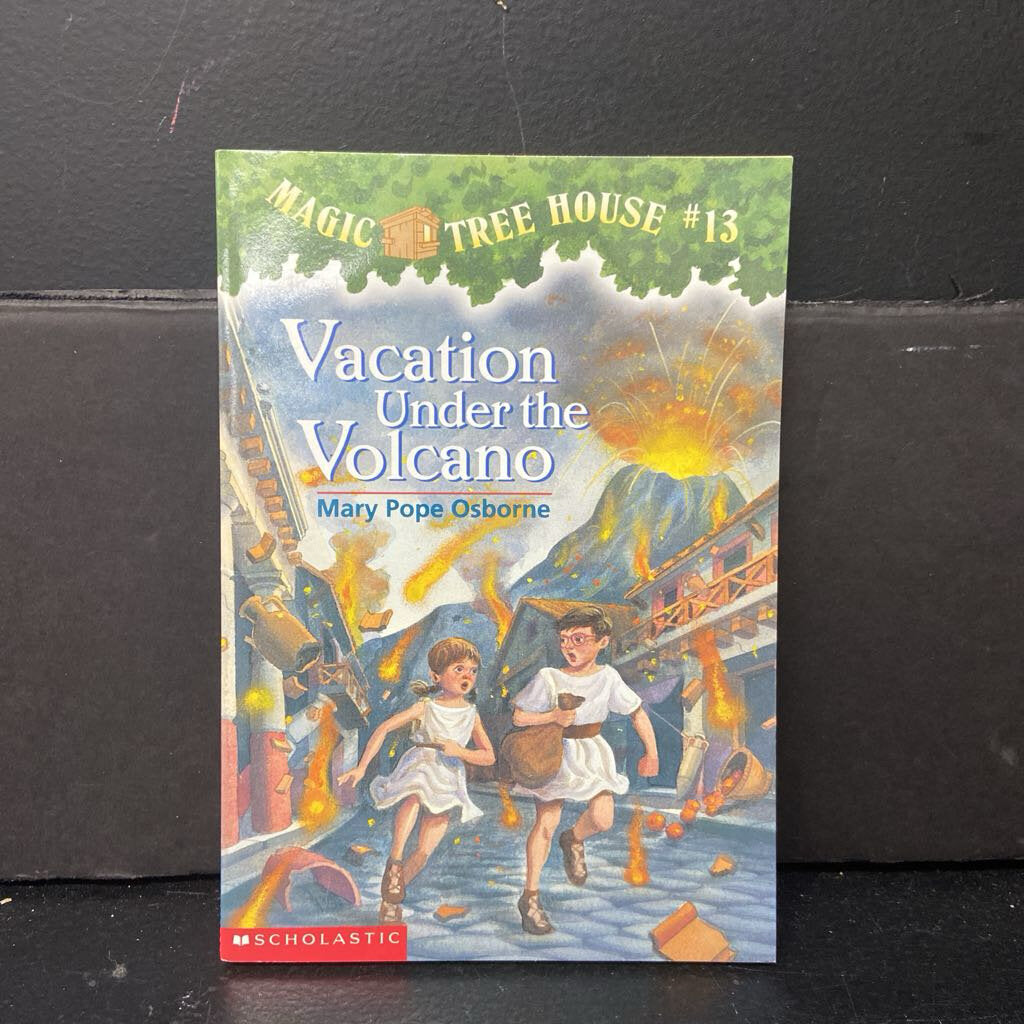 Vacation Under the Volcano (Magic Tree House) (Mary Pope Osborne) -series paperback