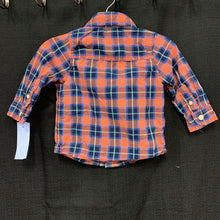 Load image into Gallery viewer, Plaid Button Down Shirt
