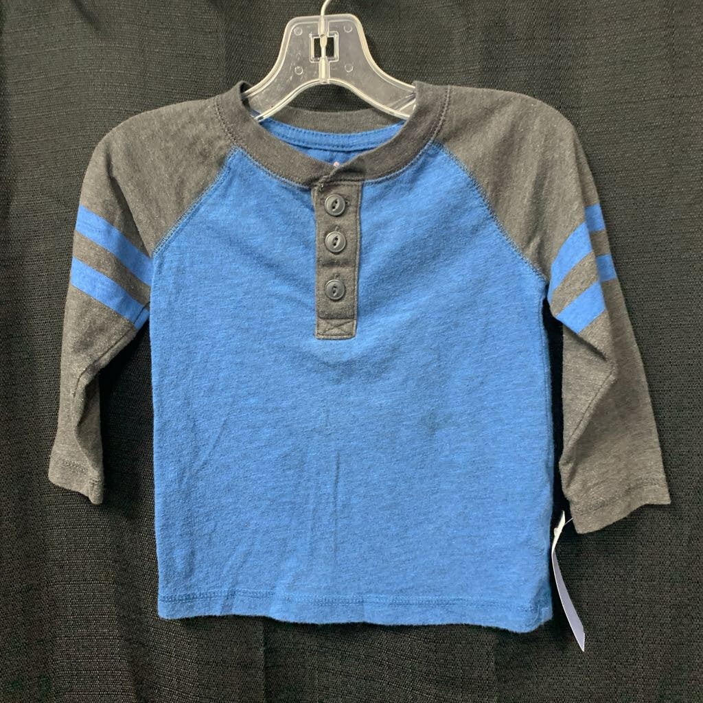 Button T-Shirt