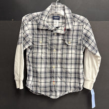 Load image into Gallery viewer, Plaid Button Down Shirt
