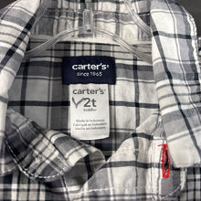 Load image into Gallery viewer, Plaid Button Down Shirt

