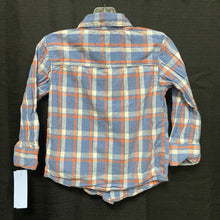 Load image into Gallery viewer, Plaid Button Down Shirt
