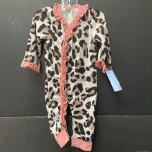 Load image into Gallery viewer, Animal Print Ruffle Outfit
