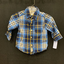 Load image into Gallery viewer, Plaid Button Down Shirt
