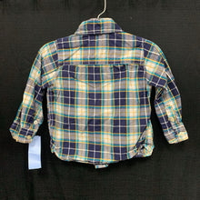 Load image into Gallery viewer, Plaid Button Down Shirt
