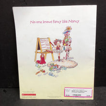 Load image into Gallery viewer, Fancy Nancy (Jane O&#39;Connor) -paperback
