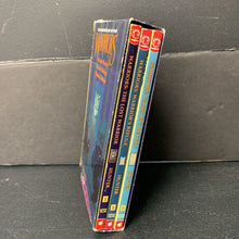 Load image into Gallery viewer, Warrior's Return Box Set (Warriors) (Graphic Novel - Manga) (Erin Hunter) -series paperback
