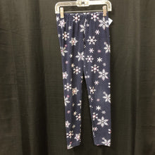 Load image into Gallery viewer, Snowflake Leggings
