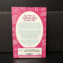 Load image into Gallery viewer, True Girl Daily Devos: Daily Devotions for September &amp; October (Dannah Gresh) (True Girl) -religion paperback

