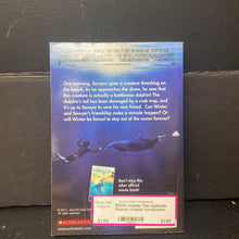 Load image into Gallery viewer, Dolphin Tale (Gabrielle Reyes) -chapter novelization paperback
