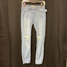Load image into Gallery viewer, Distressed Denim Pants
