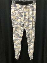Load image into Gallery viewer, Camo Sweat Pants
