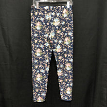 Load image into Gallery viewer, Flower Leggings
