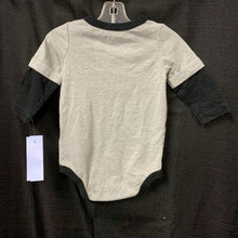 Load image into Gallery viewer, &quot;Mom&quot; Onesie
