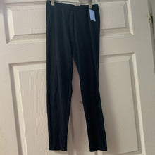 Load image into Gallery viewer, Solid Leggings

