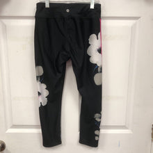 Load image into Gallery viewer, Flower Leggings
