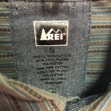 Load image into Gallery viewer, Striped Button Down Shirt
