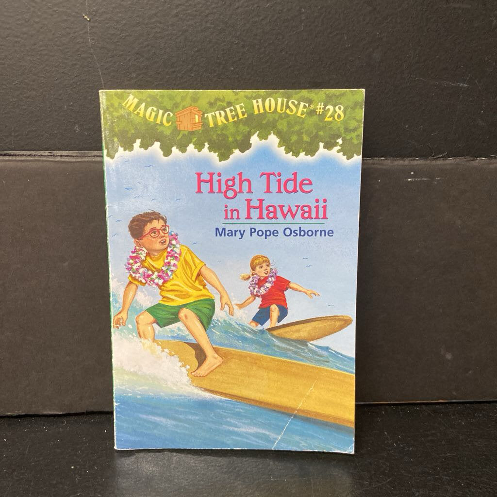 High Tide in Hawaii (Magic Tree House) (Mary Pope Osborne) -series paperback