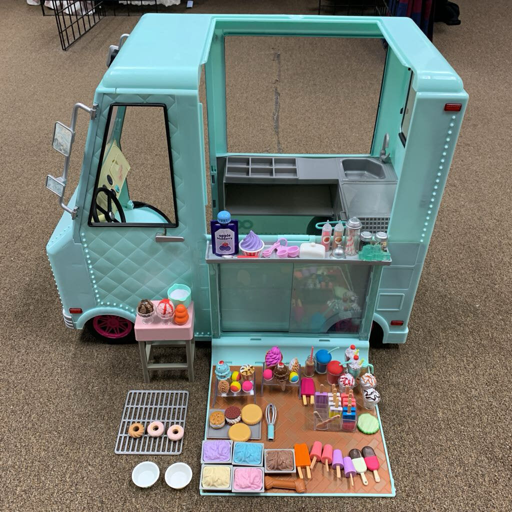 Sweet Stop Ice Cream Truck w/Accessories for 18