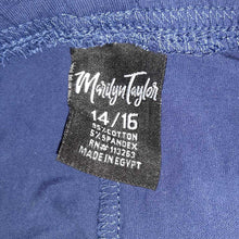 Load image into Gallery viewer, Solid Leggings (Marilyn Taylor)
