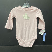 Load image into Gallery viewer, &quot;love mommy&quot; Onesie (NEW)
