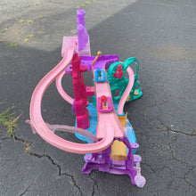 Load image into Gallery viewer, Magic Carpet Adventure Playset w/ Accessories
