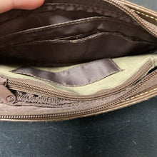 Load image into Gallery viewer, Leather Clutch Bag
