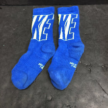 Load image into Gallery viewer, Boys Dri-Fit Socks
