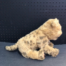 Load image into Gallery viewer, Alive Lion Cub Battery Operated
