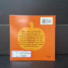 Load image into Gallery viewer, Halloween Pigs (Rita Balducci) -holiday paperback
