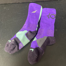 Load image into Gallery viewer, Boys Dri-Fit Socks
