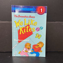 Load image into Gallery viewer, We Like Kites (Berenstain Bears) (Step Into Reading Level 1) (Stan &amp; Jan Berenstain) -character reader paperback
