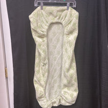 Load image into Gallery viewer, Leaf Winter Nursery Changing Pad Sheet
