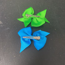 Load image into Gallery viewer, 2pk Solid Hairbow Clips
