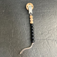 Load image into Gallery viewer, Wooden Silicone Pacifier Clip (Samigo)
