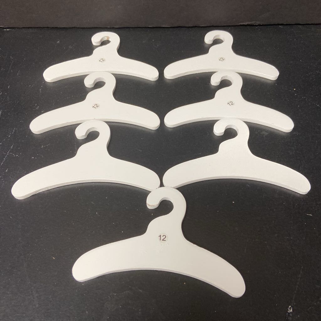7pk Wooden Hangers for 18