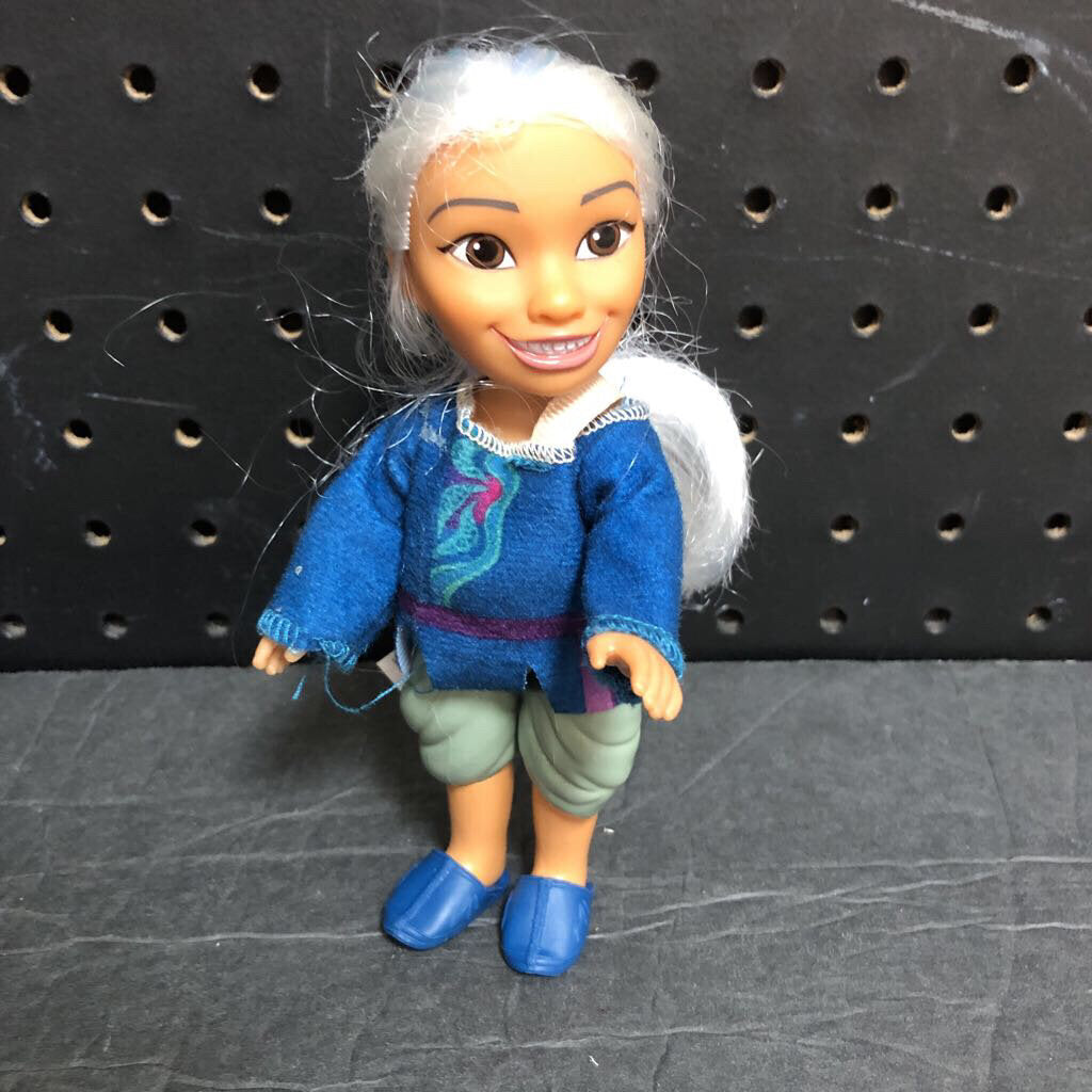 Petite Human Sisu Doll