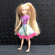 Load image into Gallery viewer, Singing Jojo Doll Battery Operated
