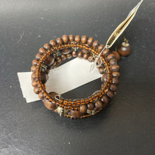 Load image into Gallery viewer, Beaded Bracelet &amp; Earrings Set (NEW) (Jlove)
