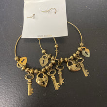 Load image into Gallery viewer, Heart Key Hoop Earrings (NEW)
